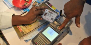 Stolen fingerprints, empty bank accounts: How customers are paying for gaps in Aadhaar