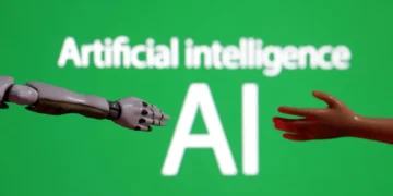 Apple’s Iphone Maker Sets Record High as AI Mania Persists