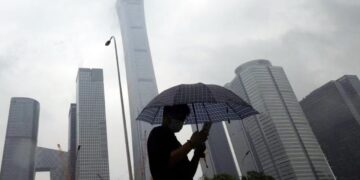 Foreign Direct Investment into China Plummets to 23-Year Low