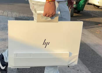 HP Envy Move All-in-One Desktop Review: A Blend of Unique and Mundane